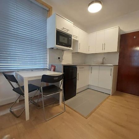 Newly Refurbished Studio Londres Exterior foto